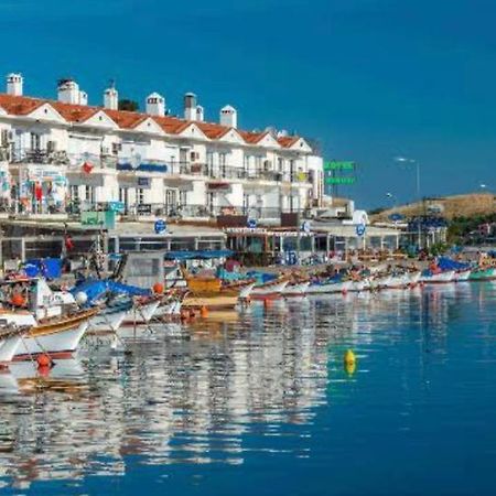 Hotel Palmiye Konuk Evi Foça Exterior foto